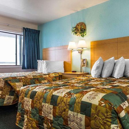Rodeway Inn & Suites Nags Head Buitenkant foto