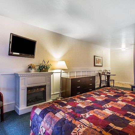 Rodeway Inn & Suites Nags Head Buitenkant foto